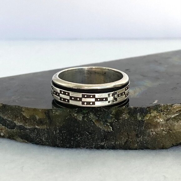 Solid Sterling Silver 925 Wide Geometric Pattern Unisex Spinner Band Ring Sz 12 - Picture 3 of 16